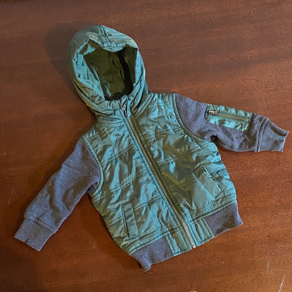 Dark green and gray blue light puffy jacket sz 12 mos